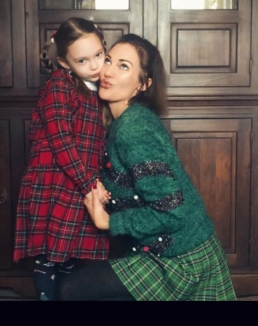 Kızı babası Şener Şen'in birebir kopyası...