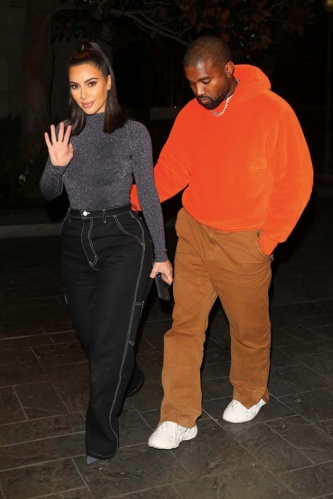 Kardashian ikinci kez anne olmak istiyor!