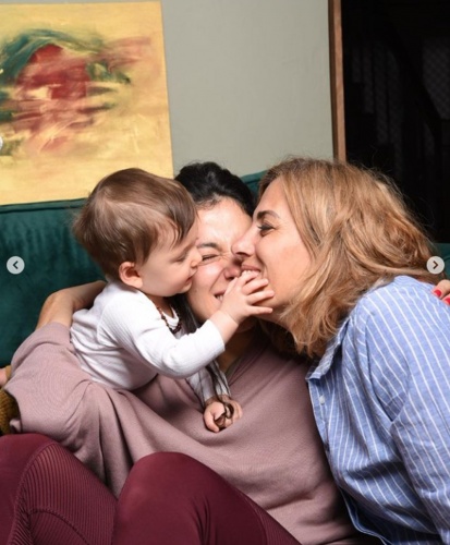 Ünlü İsimlerin Anneler Günü Mesajları