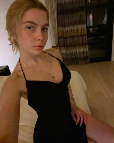 Ayça Tilki ablasının izinden yürüyor!