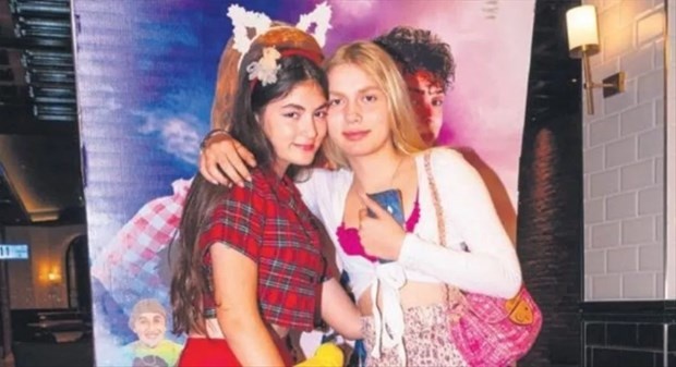 Ayça Tilki ablasının izinden yürüyor!