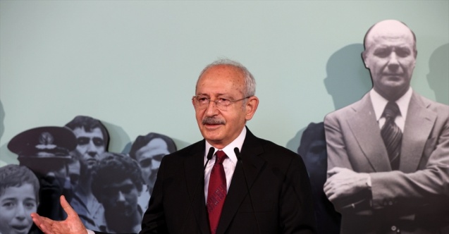 Kılıçdaroğlu, “İstanbul'un Halkçı Belediye Başkanı Ahmet İsvan (1973-1977)“ sergisinin açılışına katıldı