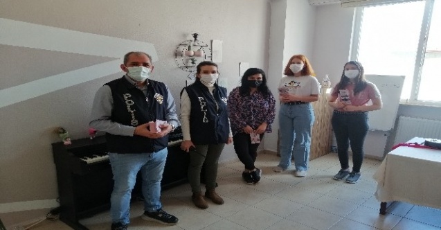 Kadınlara KADES hakkında bilgilendirme yapıldı