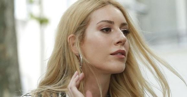 Sinem Kobal’ın ayna pozu olay yarattı!