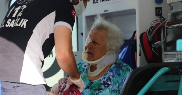 Ticari taksi ile otomobil çarpıştı: 2 yaralı