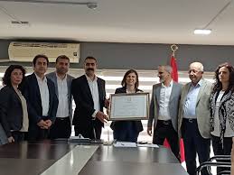 Diyarbakır Eşbaşkanları mazbatalarını aldı