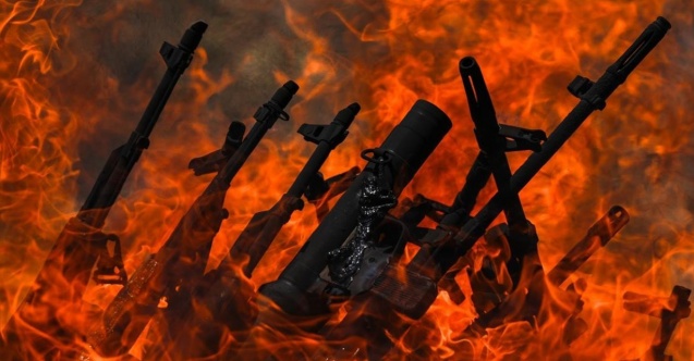 Diyarbakır'dan silah yakma yansımaları