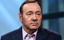Oscar ödüllü ünlü aktör Kevin Spacey, İngiltere’de 3 erkeğe cinsel tacizle suçlanıyor