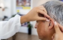 İşitme kaybı Alzheimer riskini artırıyor!