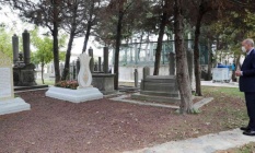 Cumhurbaşkanı Erdoğan, Eyüpsultan’da kabir ziyaretlerinde bulundu