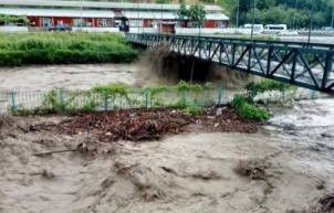 İnebolu'da sel nedeniyle 2 köprü çöktü