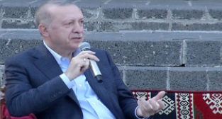 DİYARBAKIR - Cumhurbaşkanı Erdoğan, Gençlik Buluşmasına katıldı