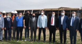 AFYONKARAHİSAR - Bakan Kasapoğlu, Ayazini köyünde incelemelerde bulundu