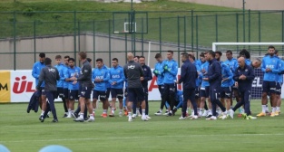 DÜZCE - Fenerbahçe'nin Topuk Yaylası'ndaki yeni sezon hazırlık kampı başladı