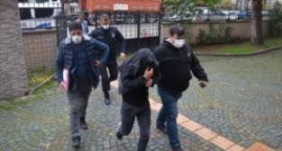 Hükümet konağı inşaatından kablo çalan şüpheliler adliyede