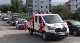 İlkadım’da zafer konvoyu