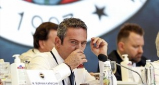 Fenerbahçe Kulübünün kongresinde gerginlik