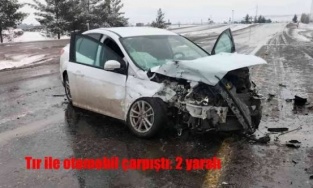 Diyarbakır’da Tır ile otomobil çarpıştı: 2 yaralı
