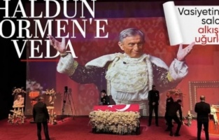 Haldun Dormen'e veda: Dakikalarca ayakta alkışlandı