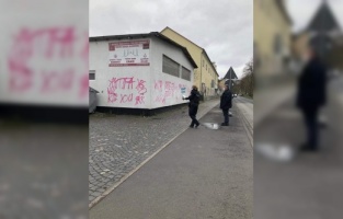 Camiler hedef alındı