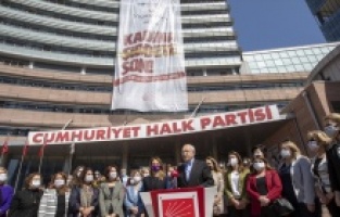 CHP'li kadınlar, İstanbul Sözleşmesi'nin fesih kararının iptali için Danıştaya başvurdu