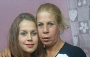 Dehşet saçtı! Eşini ve kayınvalidesini öldürüp komşuyu yaraladı