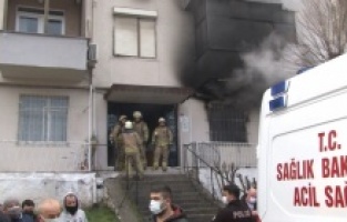 Güngören’de bir dairede yangın çıktı, mahsur kalan 1 kişi kurtarıldı