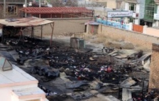 Kabil'de bir pazar yerinde yangın çıktı