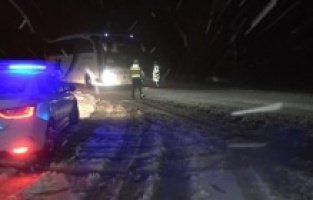 Kar ve tipi ulaşımı olumsuz etkiledi