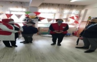 Kızılay'dan köy okullarına destek