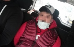 Engelli gence şiddet uygulayan zanlılar adliyede