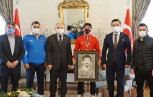 Olimpiyat kotası alan milli sporcu Kerem Kamal, 