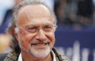 Ünlü Fransız siyasetçi helikopter kazasında öldü