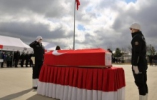 Vefat eden polis memuru için tören düzenlendi