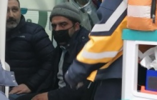 Yoldan geçen vatandaşın teklifi intihardan vazgeçirdi