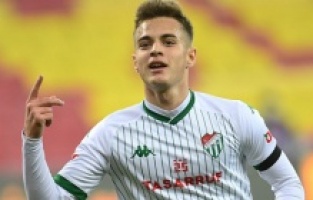 Bursasporlu futbolcuların adı Süper Lig takımları ile anılıyor