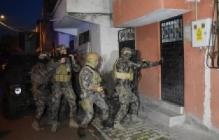 Adana'da PKK/KCK operasyonunda gözaltılar
