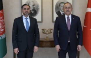 Afganistan'ın eski Dışişleri Bakanı Rabbani: İstanbul barış konferansından olumlu sonuçlar beklediğini söyledi.