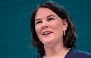 Alman Yeşiller Partisi ilk kez başbakan adayı çıkardı