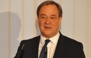 Almanya’da Hristiyan Birlik partilerinin başbakan adayı Laschet oldu