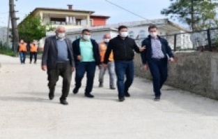 Altınordu'da beton yol mesaisi sürüyor