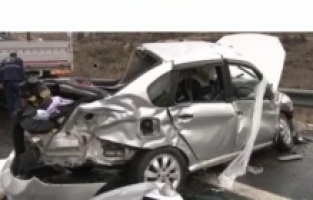 Başkent'te zincirleme trafik kazası: 4 ölü, 5 yaralı
