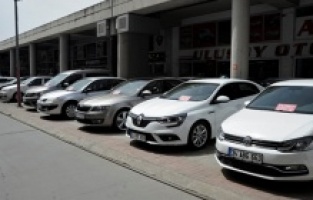 Araç fiyatları pahalı, ikinci el otomobil piyasası durgun