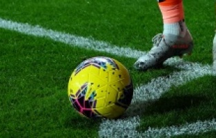 Avrupa Süper Ligi'nde İngilizler çekildi.