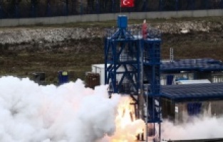 Ay'a  İniş' görevinde kullanılması planlanan hibrit roket motorunun testi başarıyla sonuçlandı