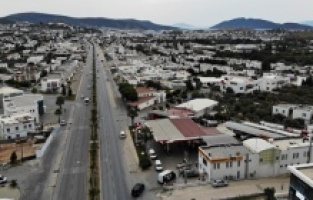 Bodrum bir anda sessizliğe büründü