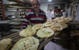 Bosna Hersek'te iftar sofralarının vazgeçilmezi yine somun oldu