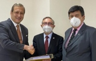 Burak Elmas, Galatasaray başkan adaylığını resmen açıkladı