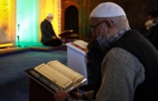 Camiler ramazanda yeniden mukabele halkalarıyla buluştu