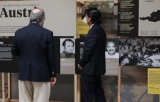 'Şehit Diplomatlar Sergisi' Los Angeles'ta açıldı!